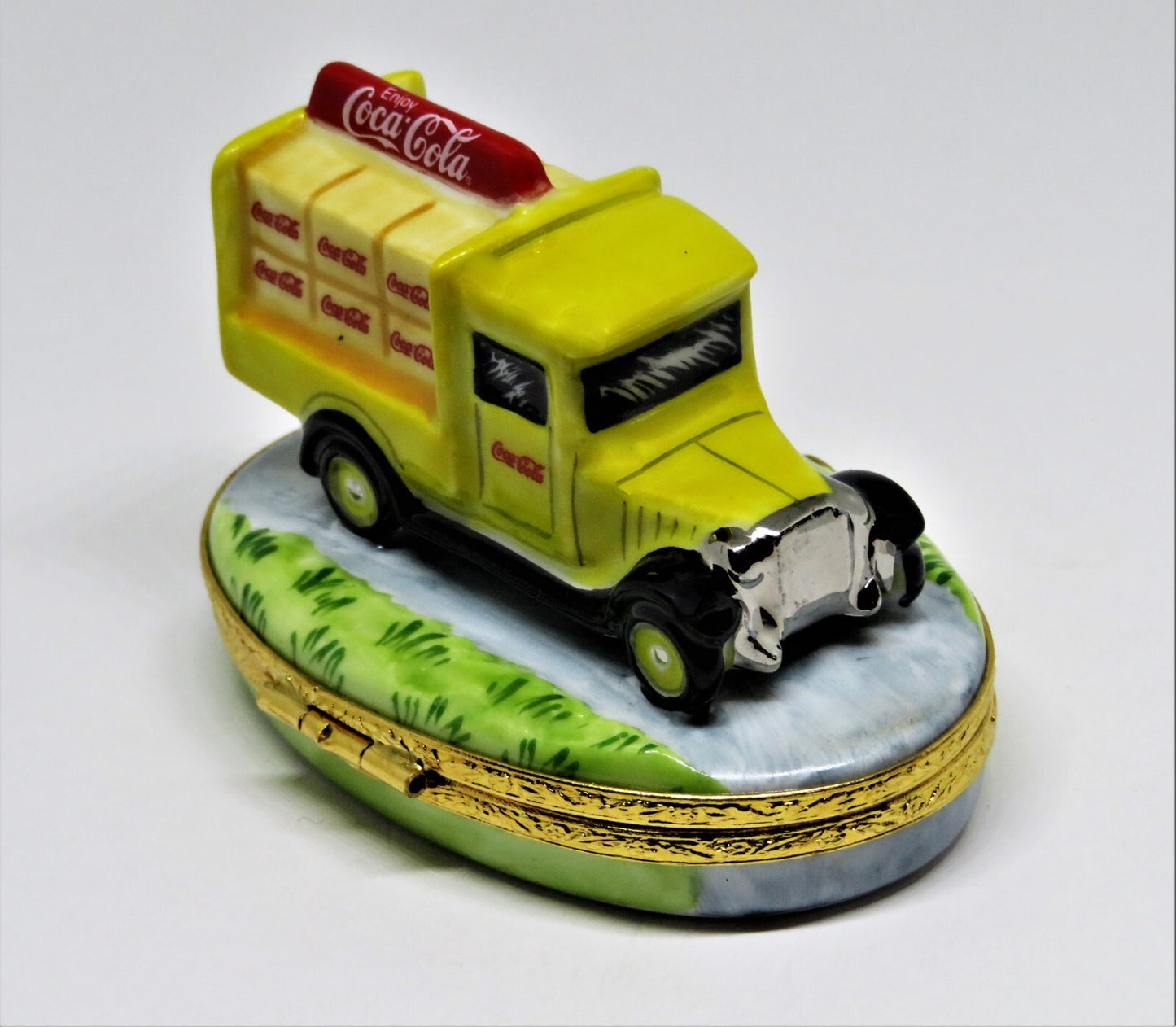 LIMOGES FRANCE BOX -ARTORIA- OLD-FASHIONED COCA-COLA DELIVERY TRUCK - COKE -RARE
