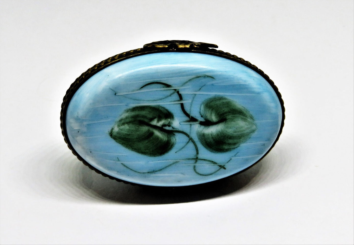 LIMOGES FRANCE BOX - PARRY-VIEILLE - VINTAGE FROG IN A POND - LILY PADS