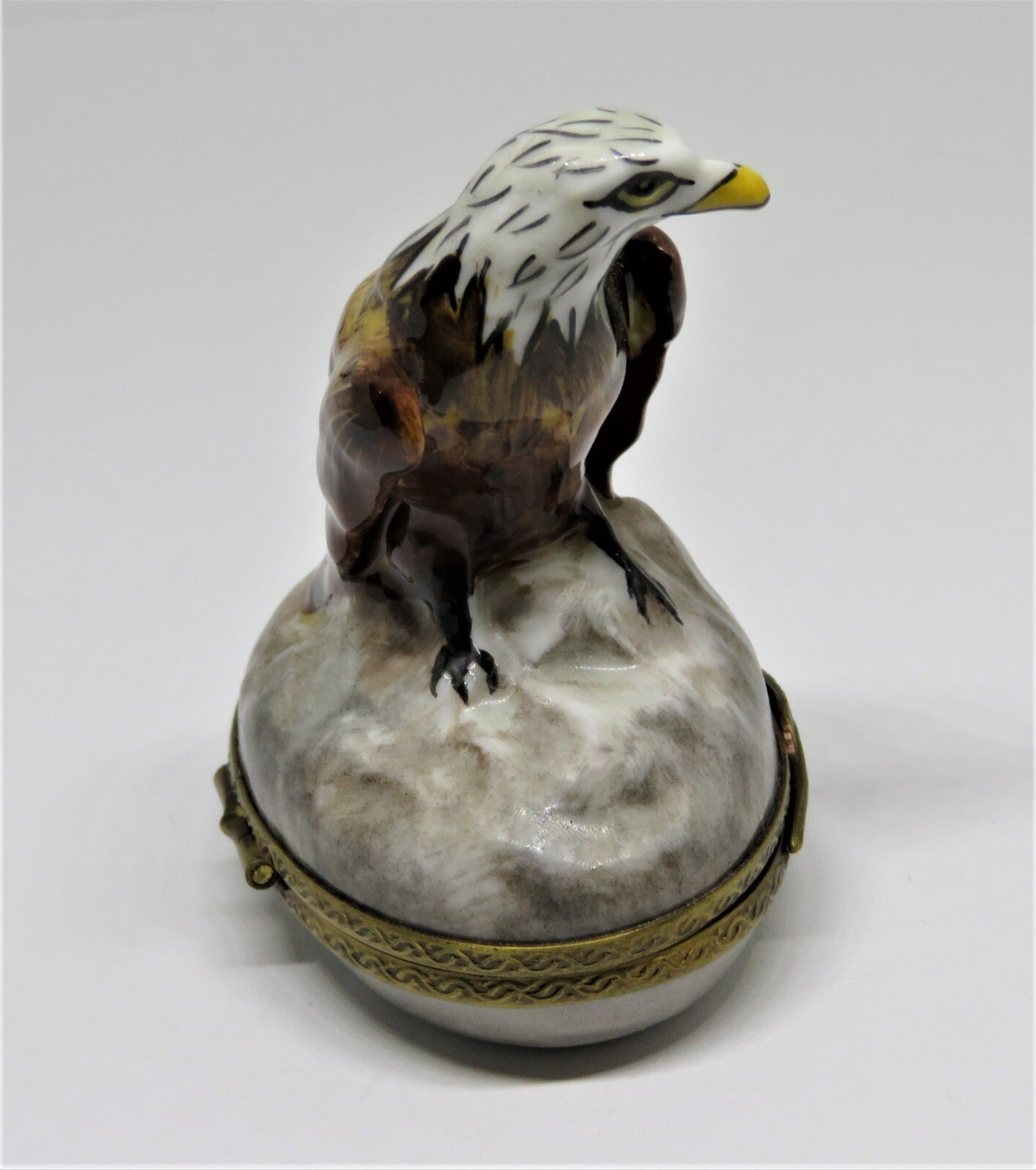LIMOGES FRANCE BOX - PARRY-VIEILLE - AMERICAN BALD EAGLE - BIRDS - NEST INSIDE