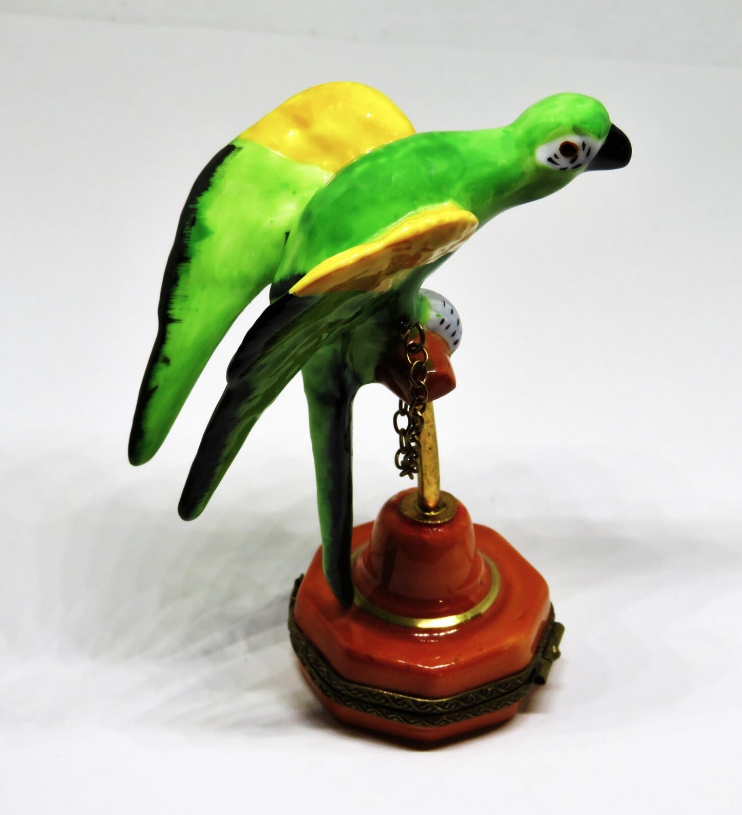 LIMOGES FRANCE BOX - CHAMART - VINTAGE PARROT CHAINED ON A PERCH - BIRDS