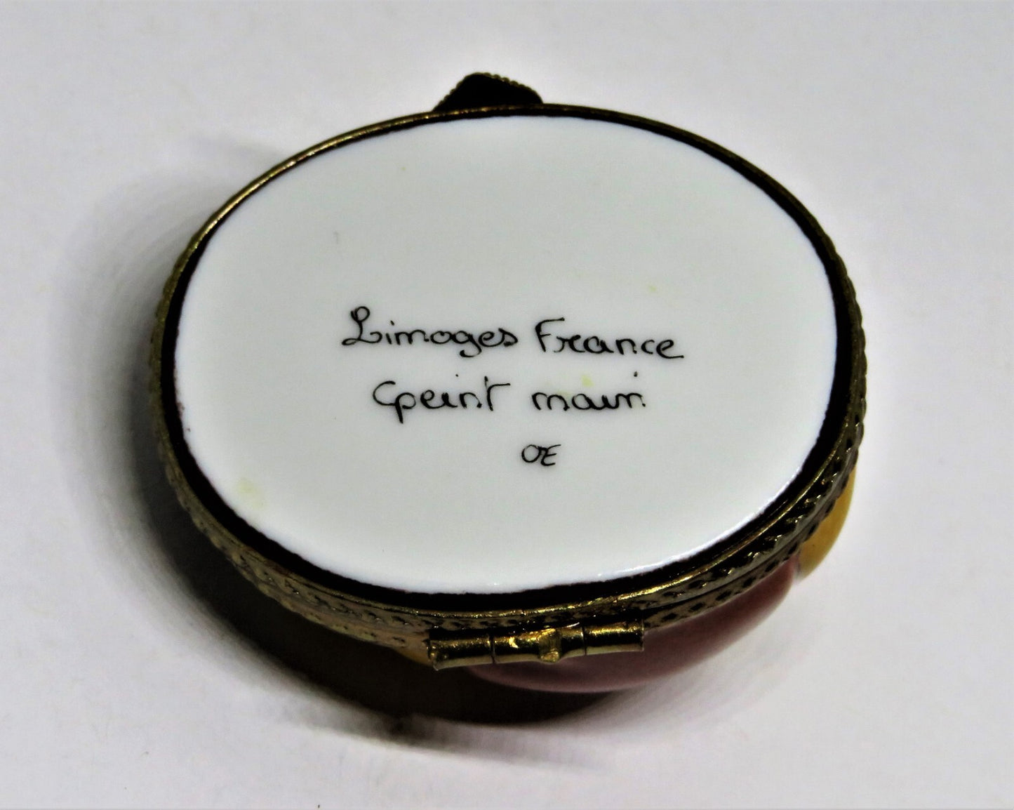 LIMOGES FRANCE BOX~ MAN'S  CAP ~ HAT ~ WALKING STICK & GLOVES INSIDE ~PEINT MAIN