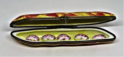 LIMOGES FRANCE BOX - CHAMART - PINTO BEANS IN A POD - VEGETABLES - BEE CLASP