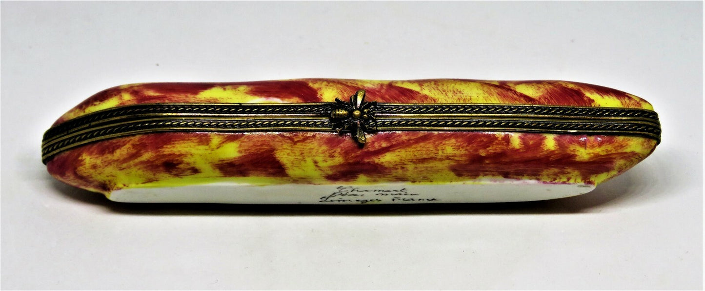 LIMOGES FRANCE BOX - CHAMART - PINTO BEANS IN A POD - VEGETABLES - BEE CLASP