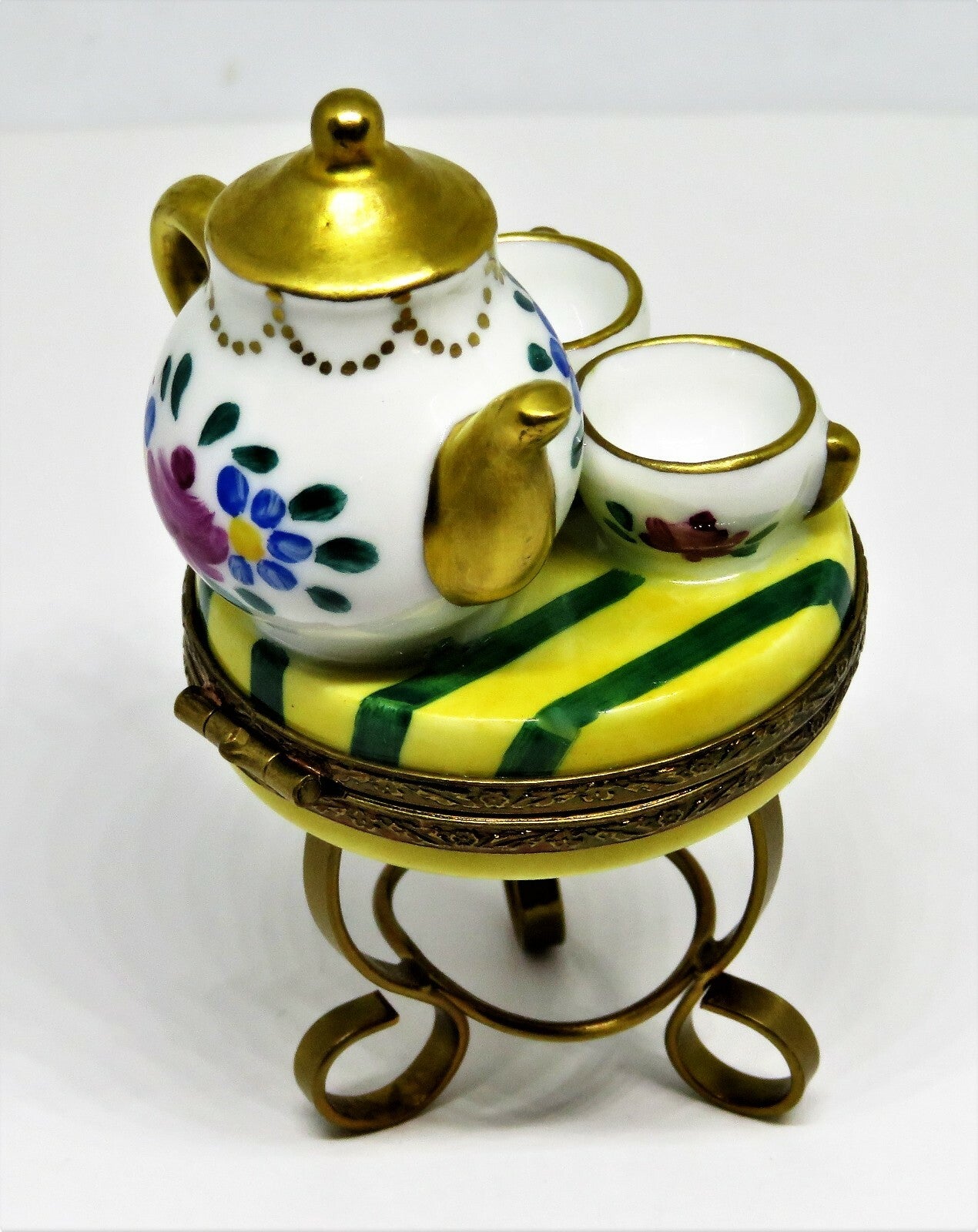 LIMOGES FRANCE BOX ~ PV ~ TABLE & TEAPOT & TEACUPS ~ LE 134/250 ~ PEINT MAIN
