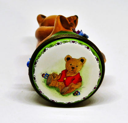 STAFFORDSHIRE ENGLISH ENAMEL BOX - TEDDY BEAR BONBONNIERE - 3D FLOWERS - MIB