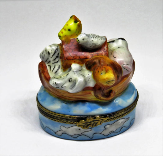 LIMOGES BOX ~ NOAH'S ARK & ANIMALS ~ELEPHANT~ MONKEY ~GIRAFFE~ LION ~ PEINT MAIN