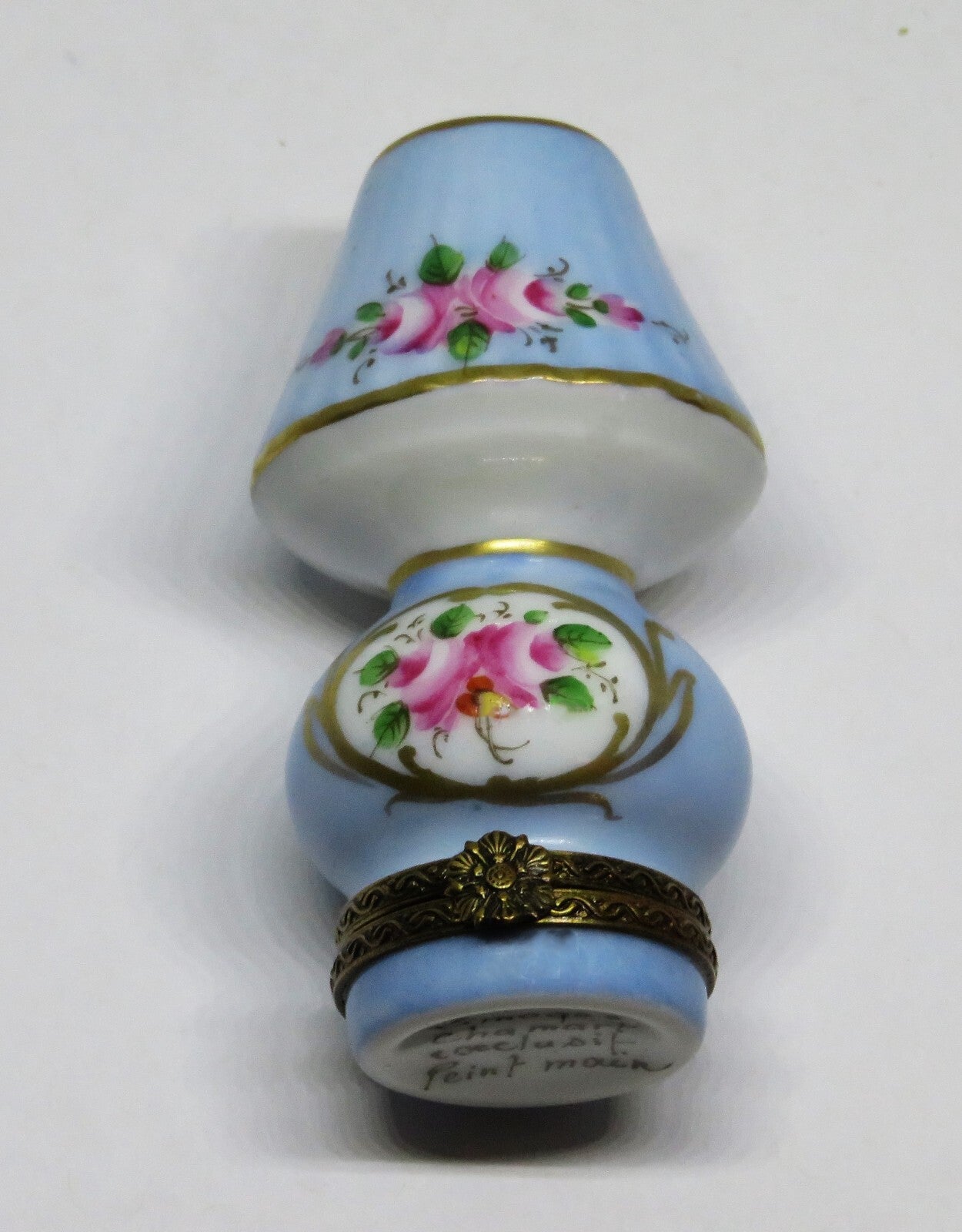 LIMOGES FRANCE BOX - CHAMART - BLUE FLORAL TABLE LAMP - PINK ROSES