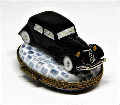 LIMOGES FRANCE BOX - ANTIQUE FRENCH CAR - BLACK 1934 CITROEN SEDAN - AUTOMOBILE