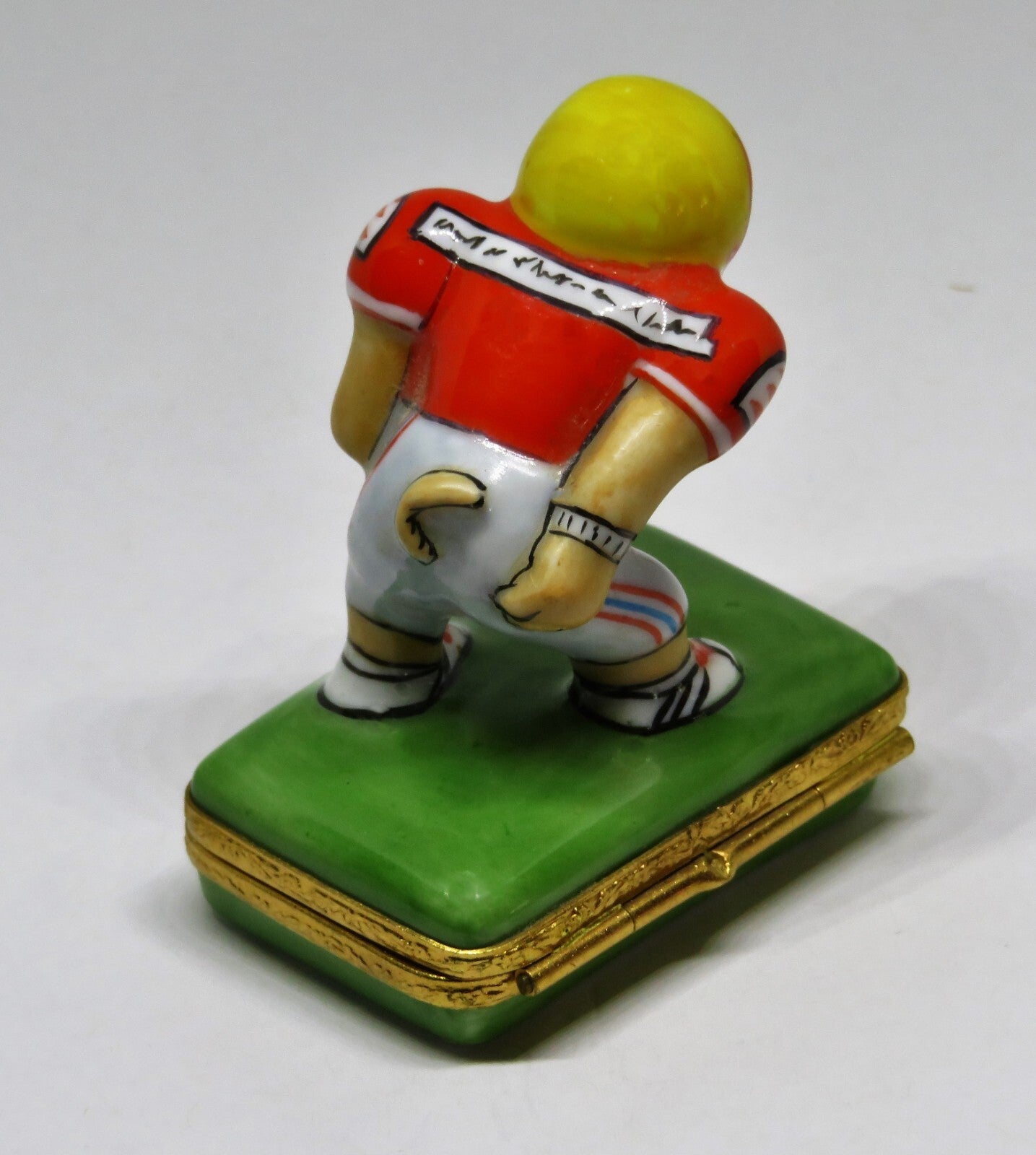 LIMOGES FRANCE BOX - ARTORIA - BULLDOG FOOTBALL PLAYER - SPORTS - LE - BULL DOG