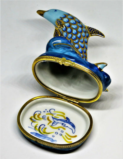 LIMOGES FRANCE BOX - FISHNET DOLPHIN RIDING A WAVE - FISH NET STYLE - MIB