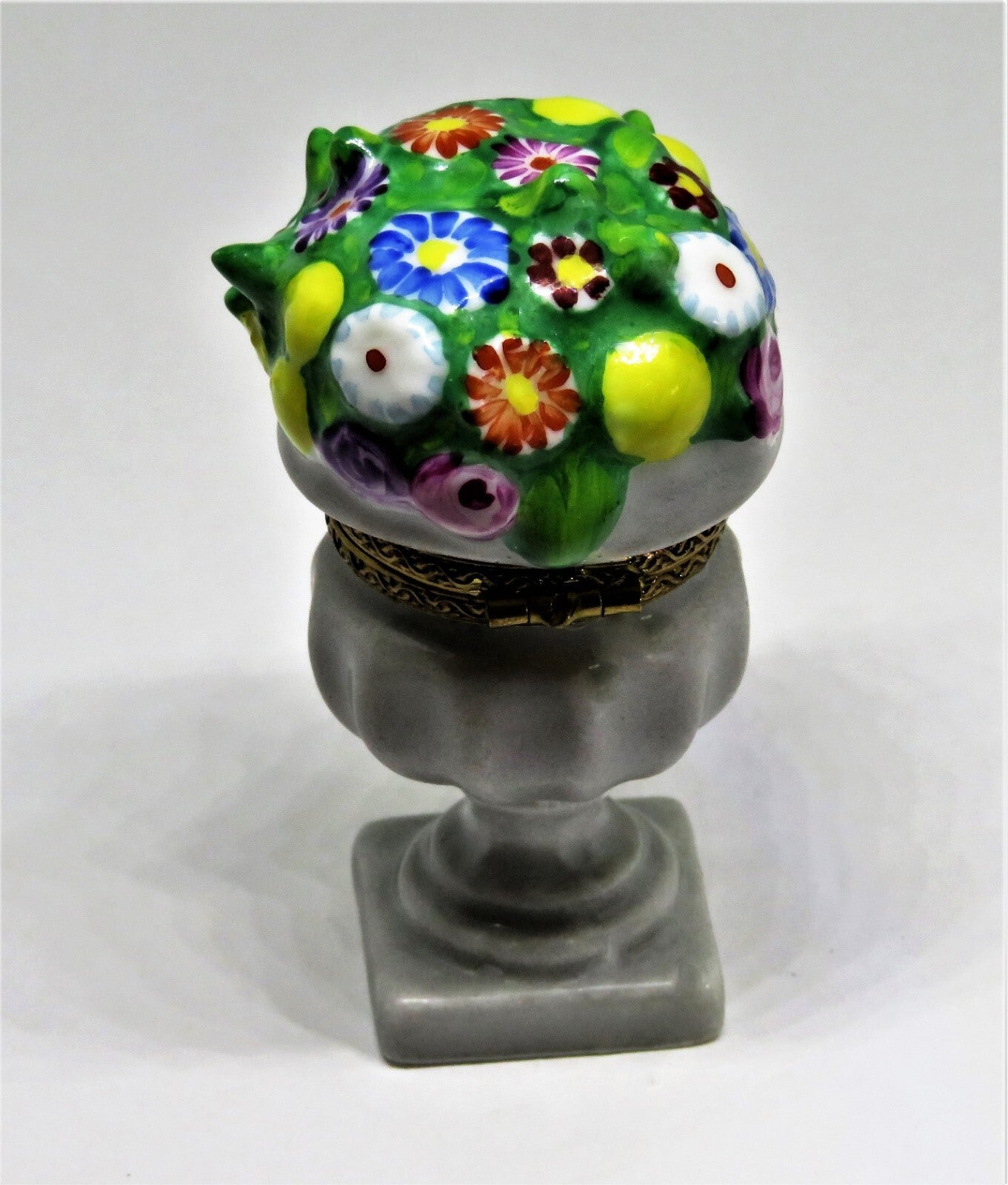 LIMOGES FRANCE BOX - GARDEN PLANTER - URN WITH FLOWERS & LEMONS - LE 29/500