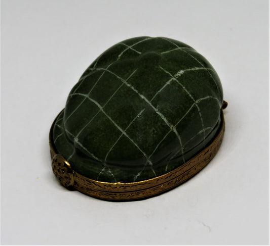 LIMOGES FRANCE BOX~ GREEN PLAID GOLFER'S  CAP ~HAT~ GOLF BALL CLASP ~ PEINT MAIN