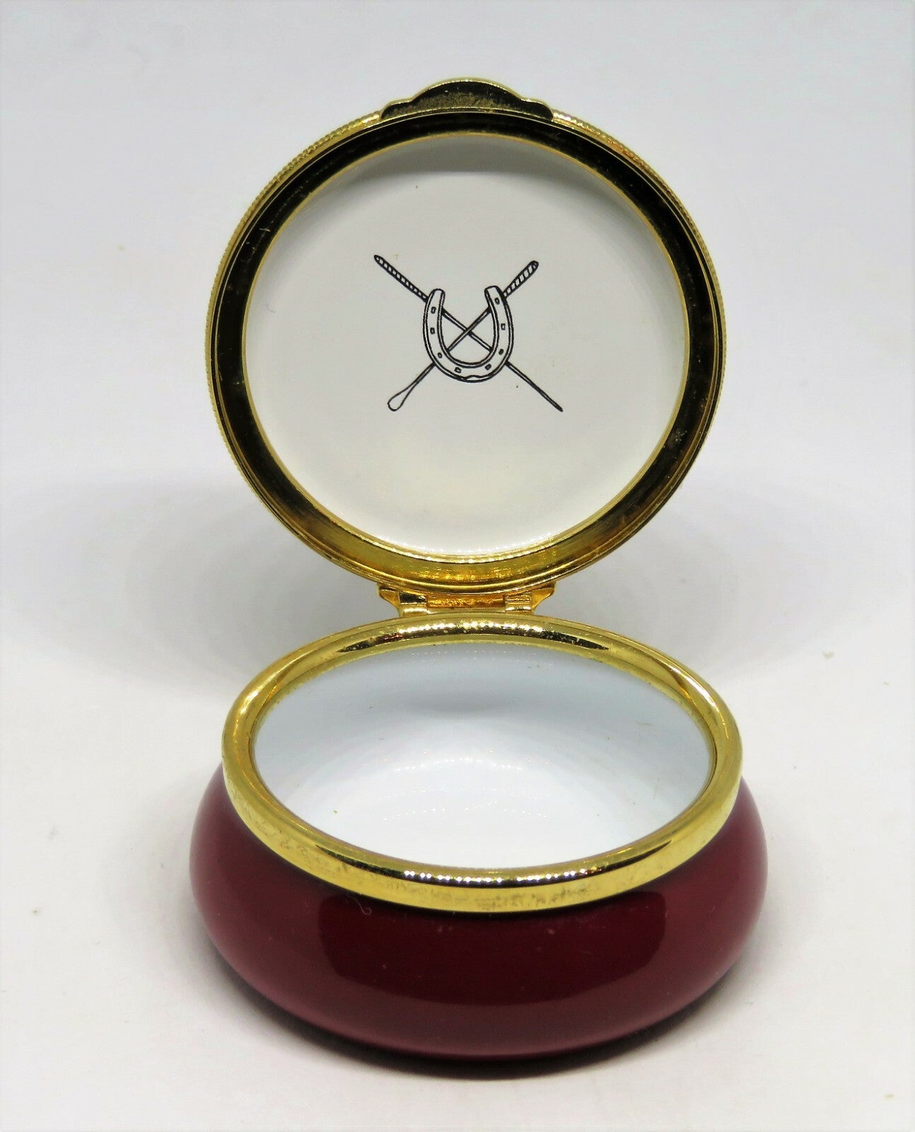 STAFFORDSHIRE ENAMELS  BOX - MOTHER & BABY HORSES - MARE & FOAL - EQUESTRIAN