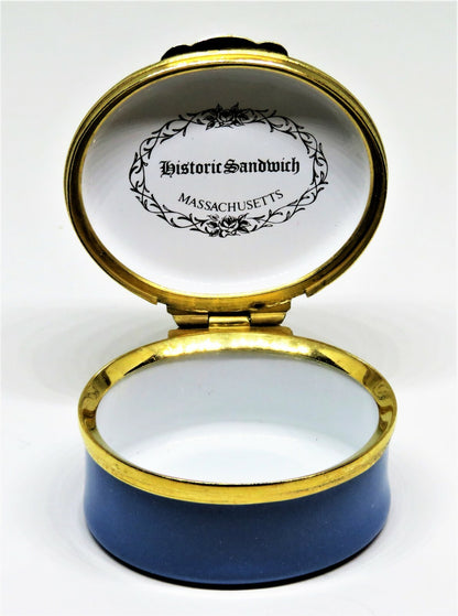 CRUMMLES ENAMEL BOX - CAPE COD - SANDWICH, MA -QUAINT SNOWY WINTER VILLAGE SCENE