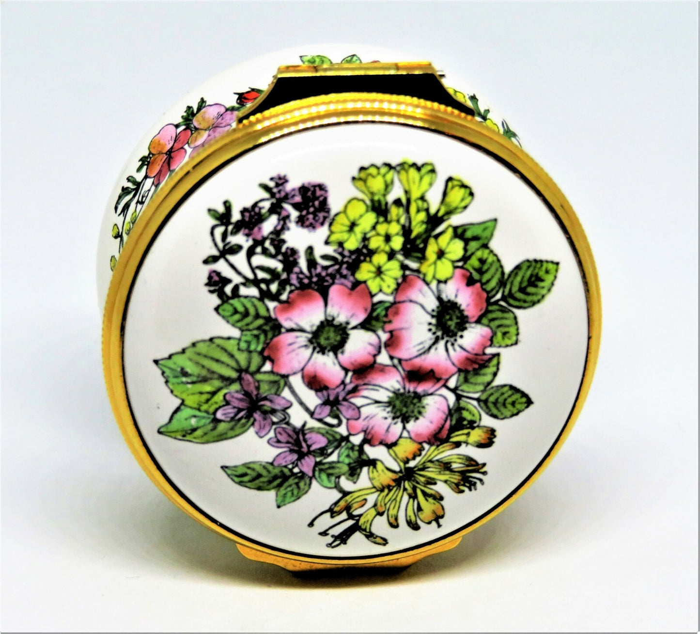 HALCYON DAYS ENAMEL BOX - FLOWERS FROM A "MIDSUMMER NIGHT'S DREAM" - SHAKESPEARE