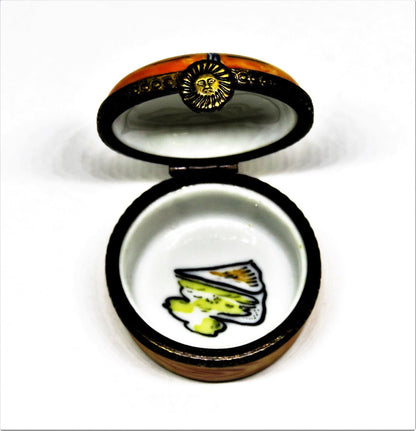 LIMOGES FRANCE BOX - CAMEMBERT  DE NORMANDIE CHEESE & COW - SUN FACE CLASP