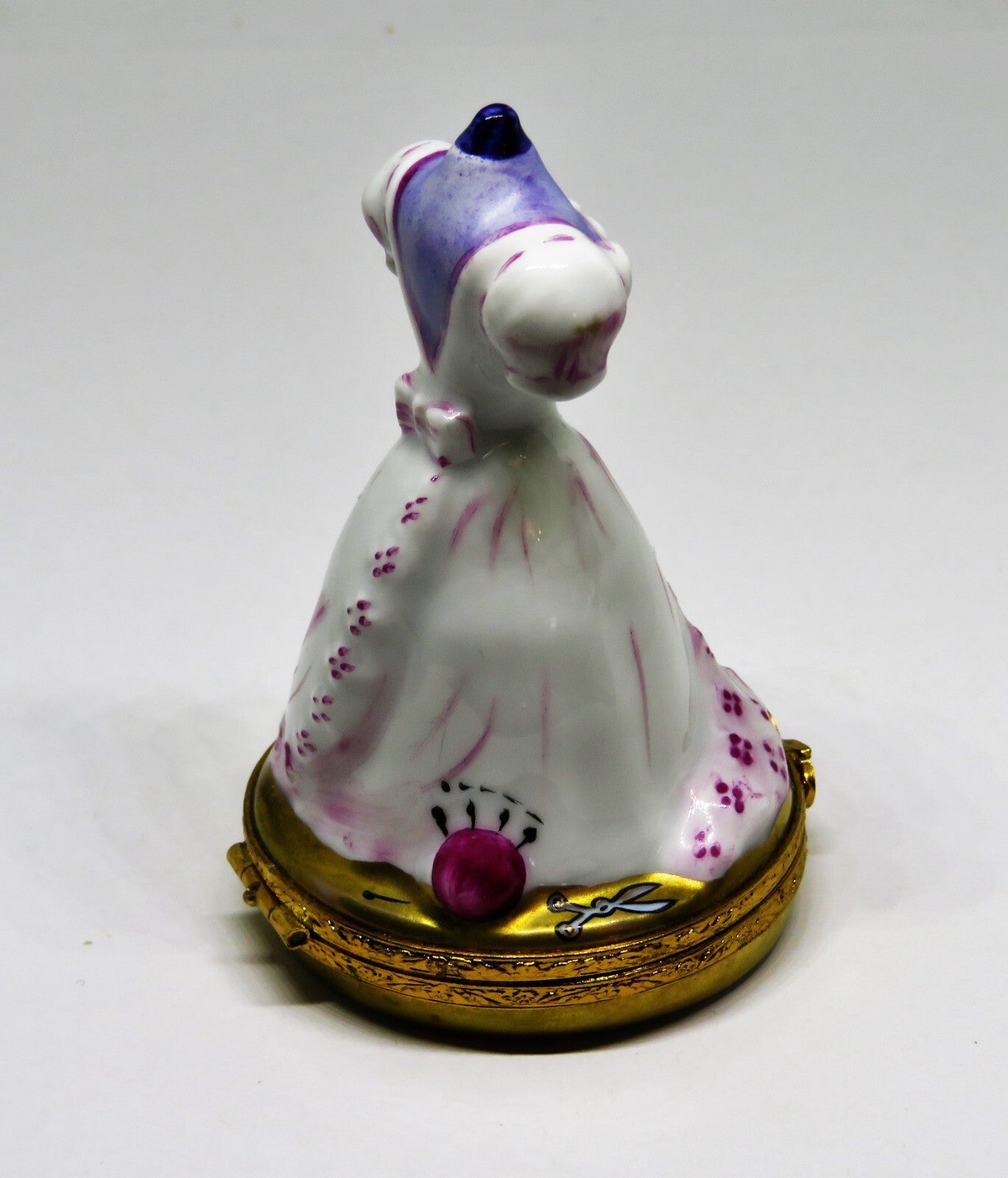LIMOGES BOX ~ARTORIA~ PROM DRESS ON A MANNEQUIN ~ SEWING ~ SCISSORS ~ PEINT MAIN