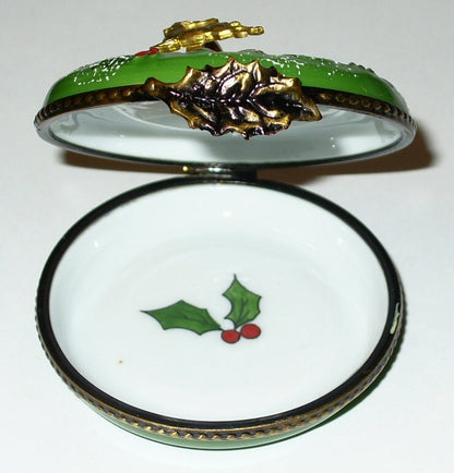 LIMOGES BOX - CHRISTMAS - WREATH & BRASS REINDEER DOOR KNOCKER - BOWS & HOLLY