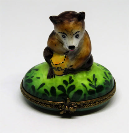 LIMOGES FRANCE BOX - PARRY-VIEILLE - BROWN BEAR & HONEY POT - "MIEL" - BEE CLASP