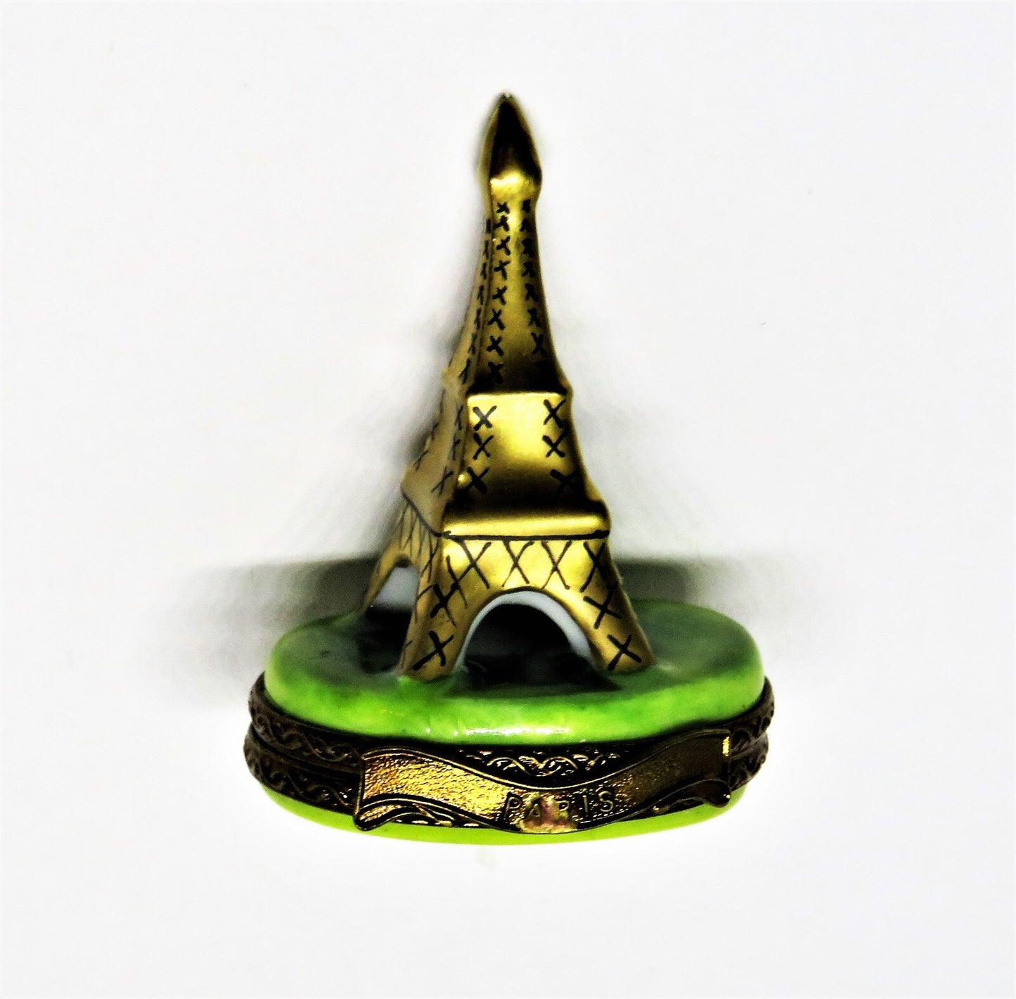 LIMOGES BOX ~ PARRY-VIEILLE ~ TINY GOLD EIFFEL TOWER ~ FRENCH FLAGS ~ PEINT MAIN