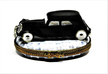 LIMOGES FRANCE BOX - ANTIQUE FRENCH CAR - BLACK 1934 CITROEN SEDAN - AUTOMOBILE