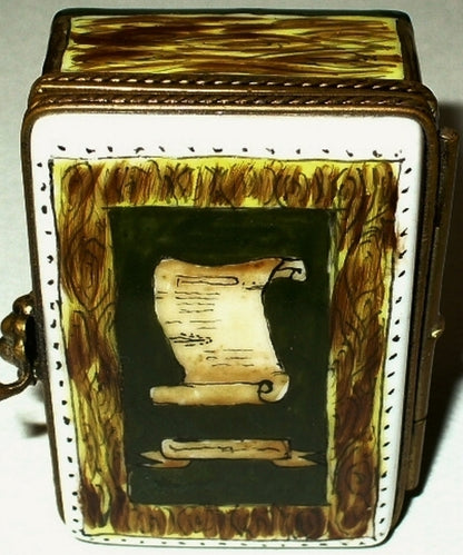 LIMOGES FRANCE BOX ~WINE CRATE & TWO WINE BOTTLES~ WINE LIST ~GRAPES~ PEINT MAIN