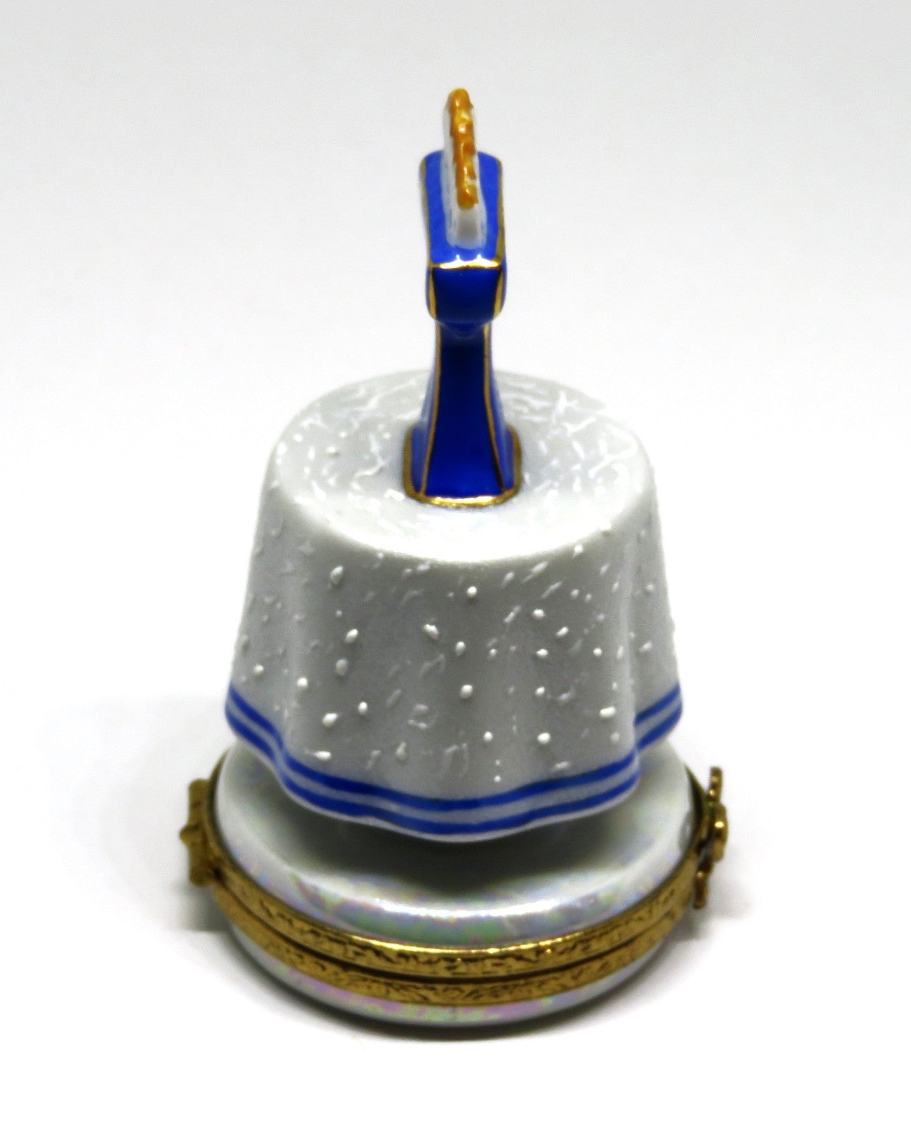 LIMOGES FRANCE BOX ~ JUDAICA ~ MENORAH ON A TABLE ~ HANUKKAH ~ JEWISH STAR