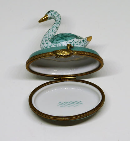LIMOGES FRANCE BOX - TEAL FISHNET SWAN IN A POND - HEREND STYLE FISH NET