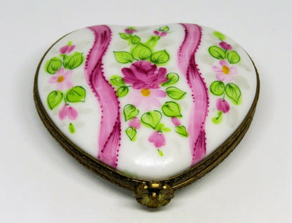 LIMOGES FRANCE BOX ~ HEART & ROSES & RIBBONS ~ FLOWER BOUQUET ~ ANNIVERSARY