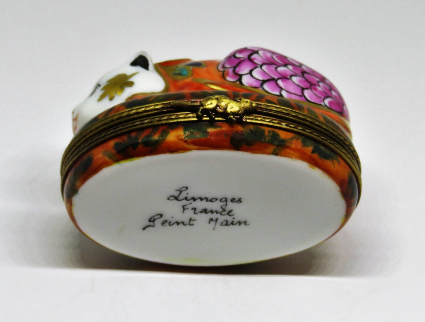 LIMOGES FRANCE BOX - SLEEPING ASIAN CAT -FLORAL CROUCHING KITTY- FLOWERS - MOUSE