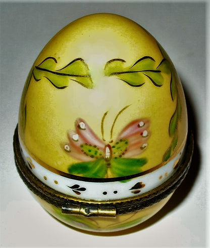 LIMOGES BOX- BUTTERFLY EASTER EGG - MULTI-COLORED BUTTERFLIES & LAUREL & FLOWERS