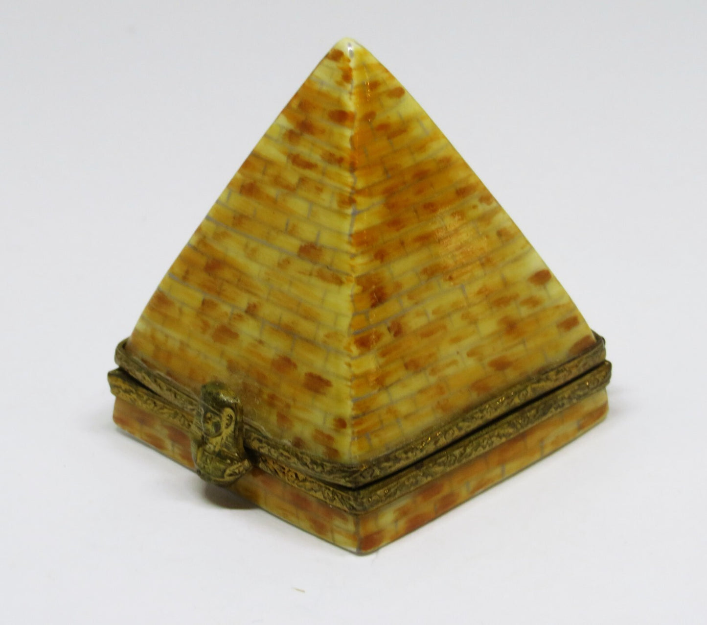 LIMOGES FRANCE BOX - RENAISSANCE GUILD - EGYPTIAN PYRAMID - PHARAOH'S HEAD CLASP