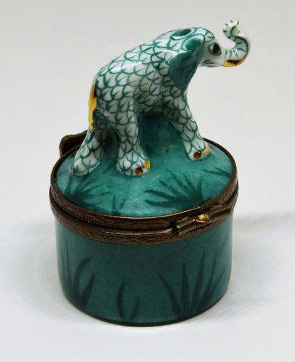 LIMOGES FRANCE BOX - TEAL FISHNET AFRICAN ELEPHANT - HEREND STYLE FISH NET