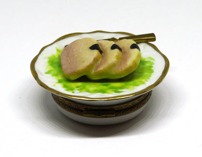 LIMOGES BOX- PARRY-VIEILLE - PATÉ DE FOIS GRAS ON A PLATE & KNIFE - GOOSE INSIDE