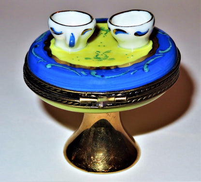 LIMOGES FRANCE BOX ~ PEDESTAL GARDEN TABLE & TEA CUPS ~ PEINT MAIN ~ PATIO