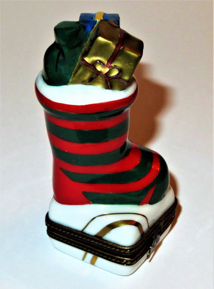 LIMOGES FRANCE BOX ~ CHRISTMAS STOCKING & GIFTS ~ PRESENTS & HOLLY ~ PEINT MAIN