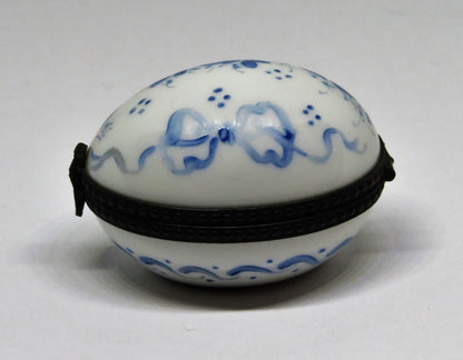 LIMOGES FRANCE BOX ~ VINTAGE FLORAL EASTER EGG ~ BLUE FLOWERS ~ TOP SIGNED "MC"