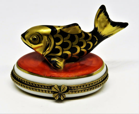 LIMOGES FRANCE BOX - BLACK & GOLD TROPICAL FISH - LUCKY FOUR LEAF CLOVER CLASP