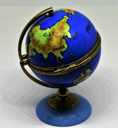 LIMOGES FRANCE BOX - WORLD GLOBE & METAL AXIS - EAGLE CLASP- GEOGRAPHY