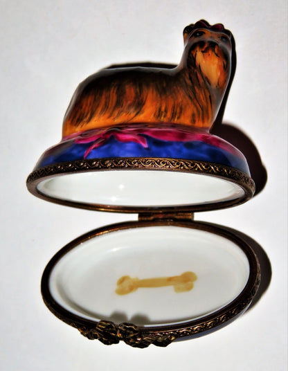 LIMOGES FRANCE BOX ~ PV ~ YORKSHIRE TERRIER DOG & BONE ~ YORKIE ~ PEINT MAIN