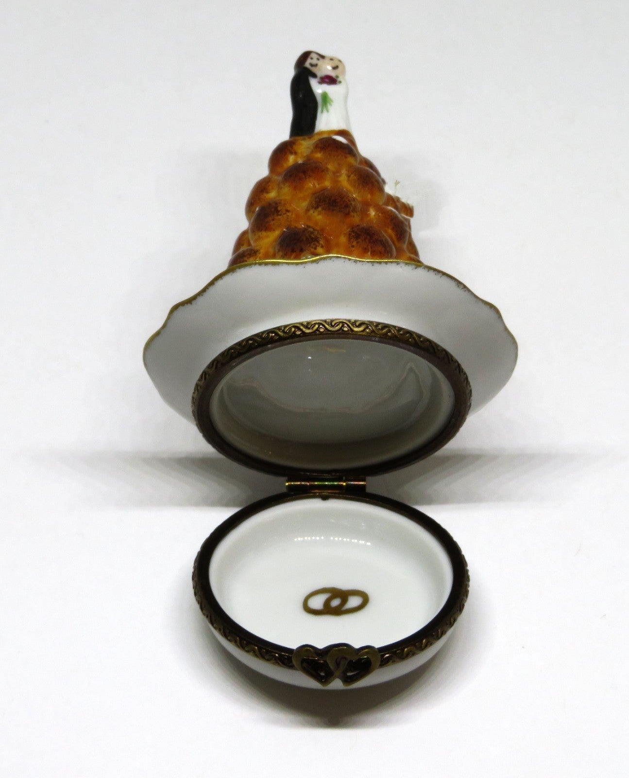 LIMOGES BOX - PARRY-VIEILLE - FRENCH CROQUEMBOUCHE WEDDING CAKE - BRIDE & GROOM