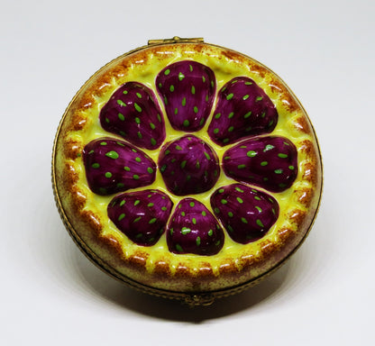 LIMOGES FRANCE BOX - ROCHARD - STRAWBERRY TART & BEE CLASP - PIE - DESSERT