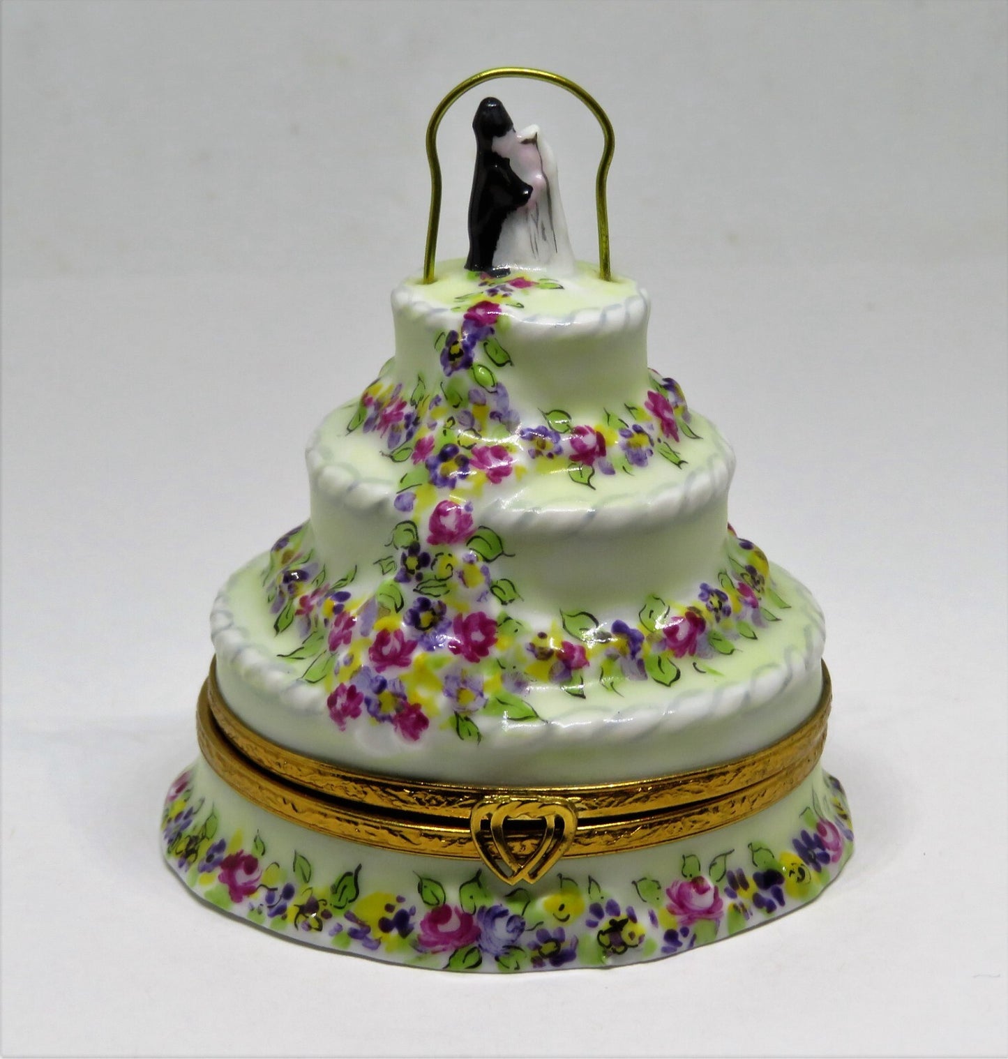 LIMOGES BOX - ARTORIA - WEDDING CAKE & METAL ARCH - BRIDE & GROOM - FLOWERS - LE