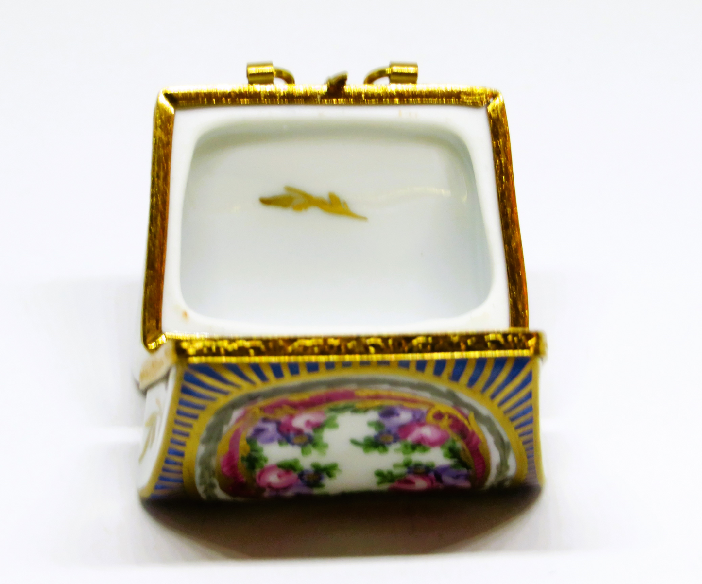LIMOGES FRANCE BOX - SEVRES STYLE PURSE & HANDLE - FLOWERS - ROSES - HANDBAGS