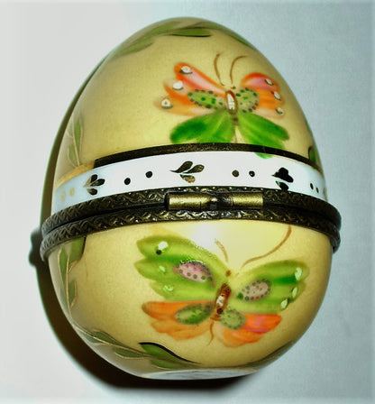 LIMOGES BOX- BUTTERFLY EASTER EGG - MULTI-COLORED BUTTERFLIES & LAUREL & FLOWERS