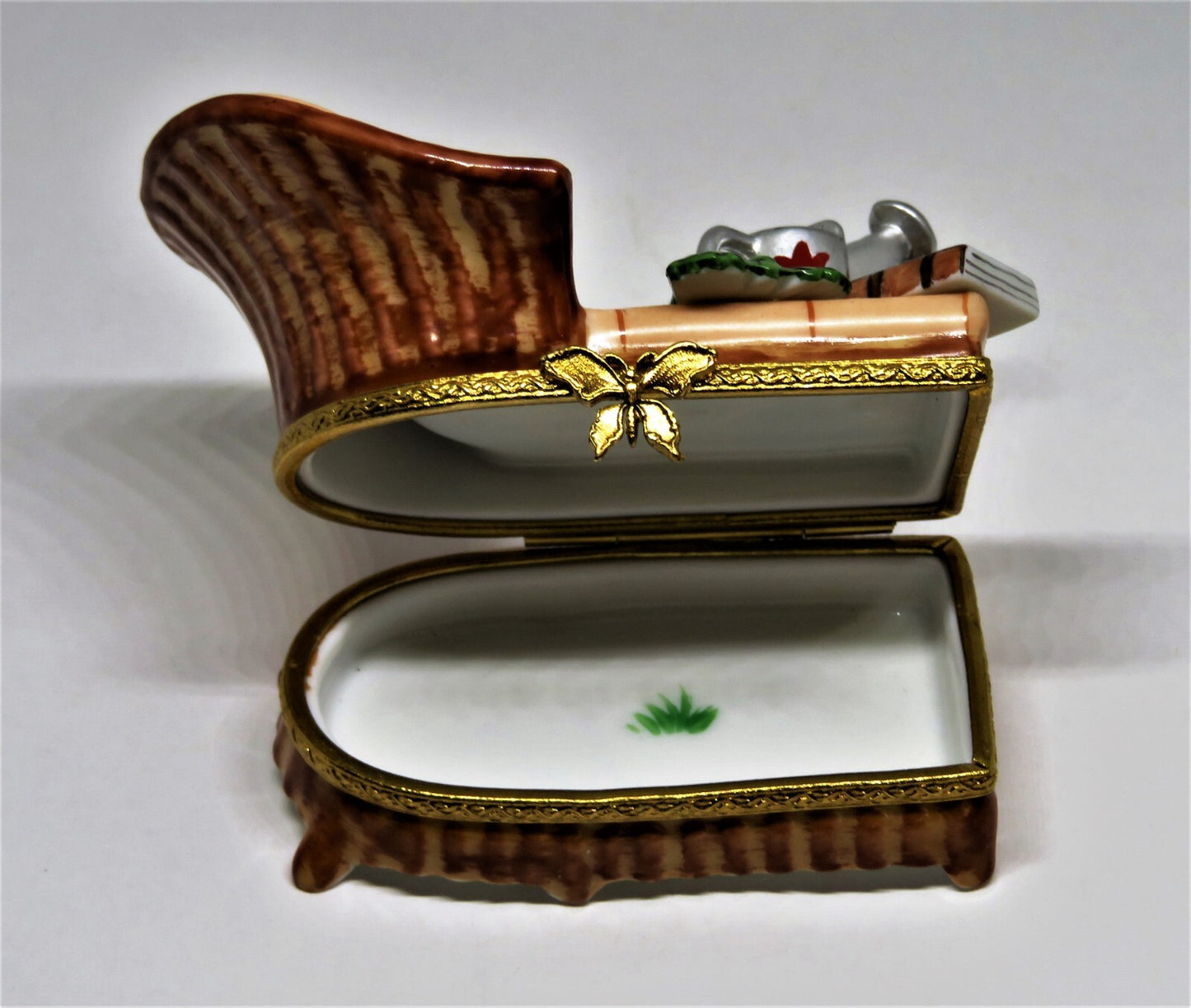 LIMOGES BOX - GARDEN CHAIR - HAT & RUBBER GLOVES & WATERING CAN & GARDENING BOOK