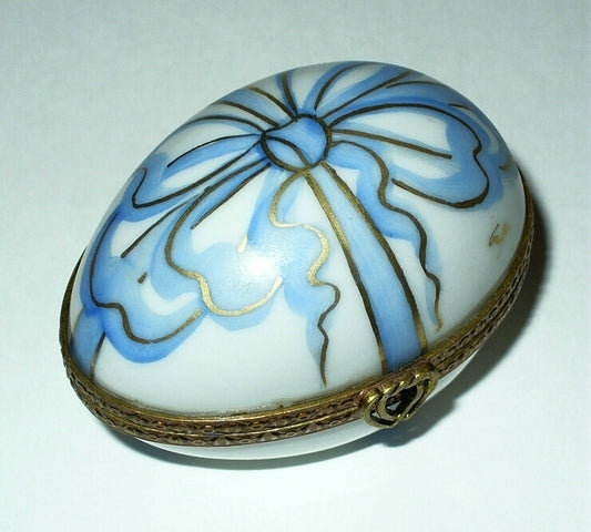 LIMOGES FRANCE BOX ~ EASTER EGG ~ BLUE & GOLD BOW ~ TOP SIGNED ~ PEINT MAIN