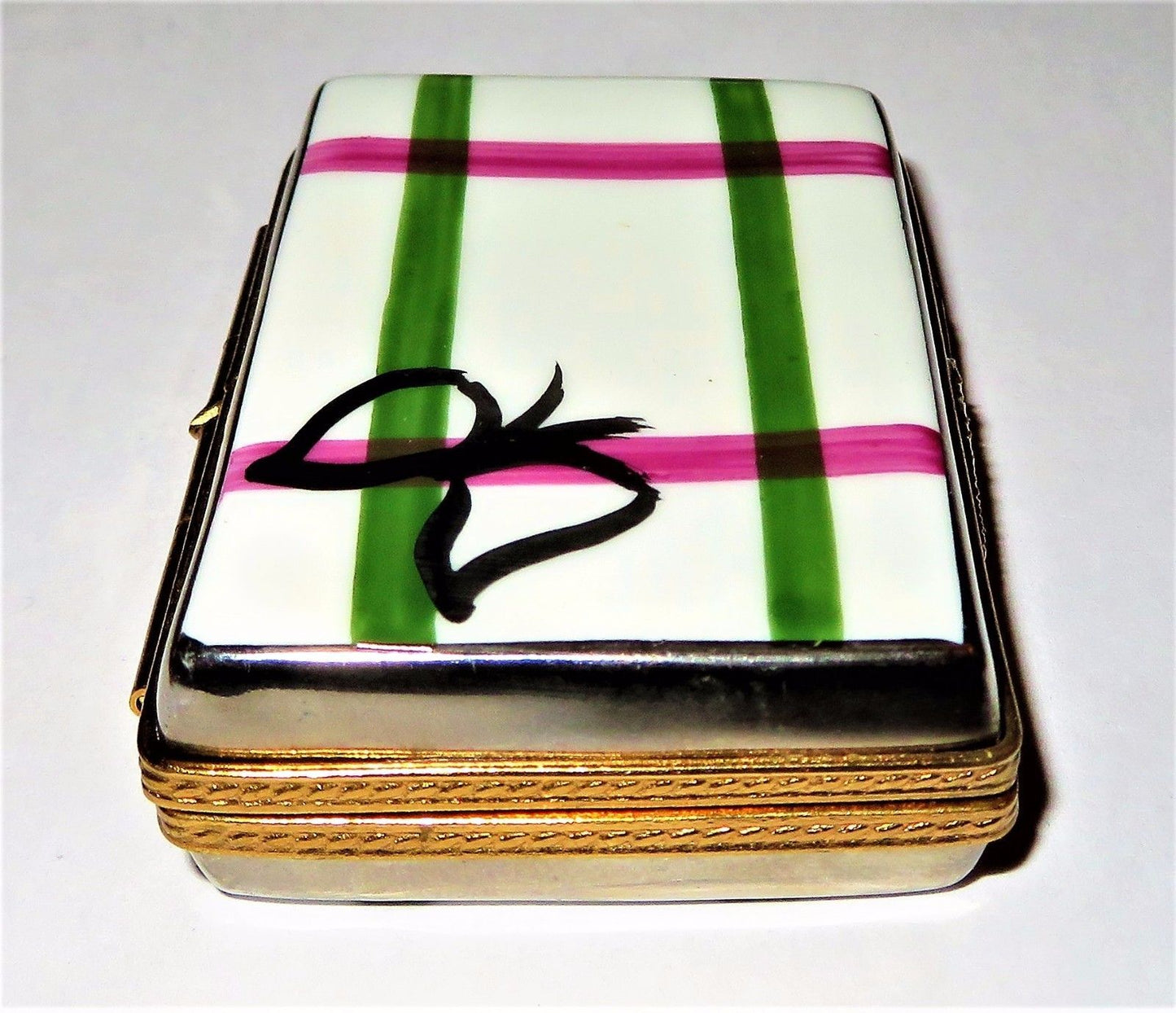 LIMOGES BOX - CANDY - PLAID GIFT BOX & FUDGE - PEANUT BRITTLE