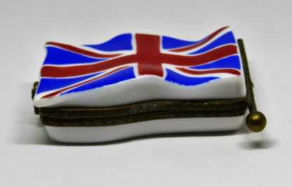 LIMOGES FRANCE BOX -EXIMIOUS- BRITISH UNION JACK FLAG ON A POLE - UNITED KINGDOM