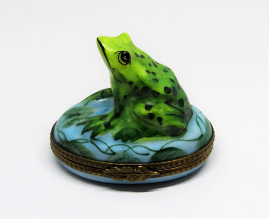 LIMOGES FRANCE BOX - PARRY-VIEILLE - VINTAGE FROG IN A POND - LILY PADS